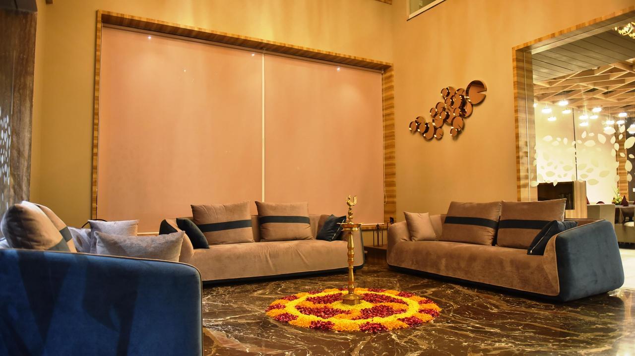 The Panchvati Hotel Rajkot Buitenkant foto