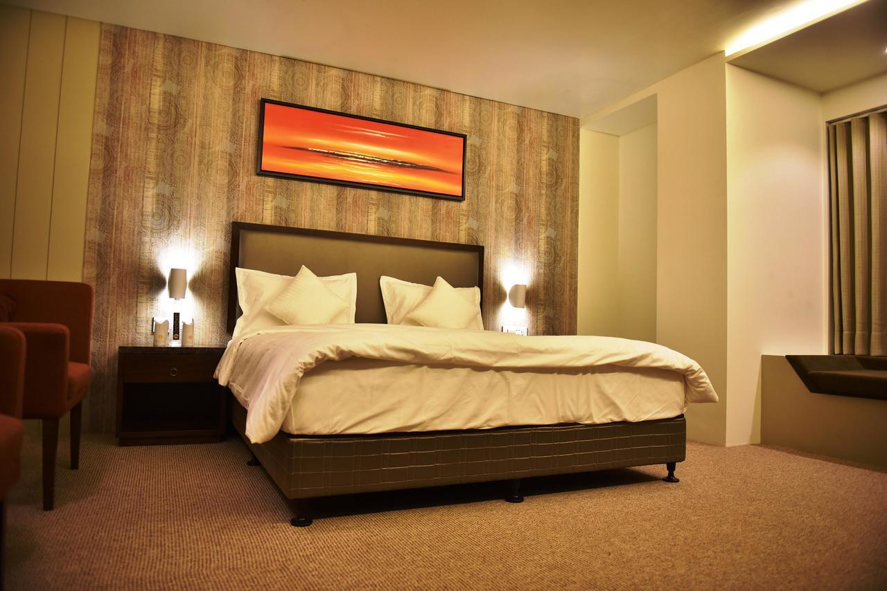 The Panchvati Hotel Rajkot Buitenkant foto