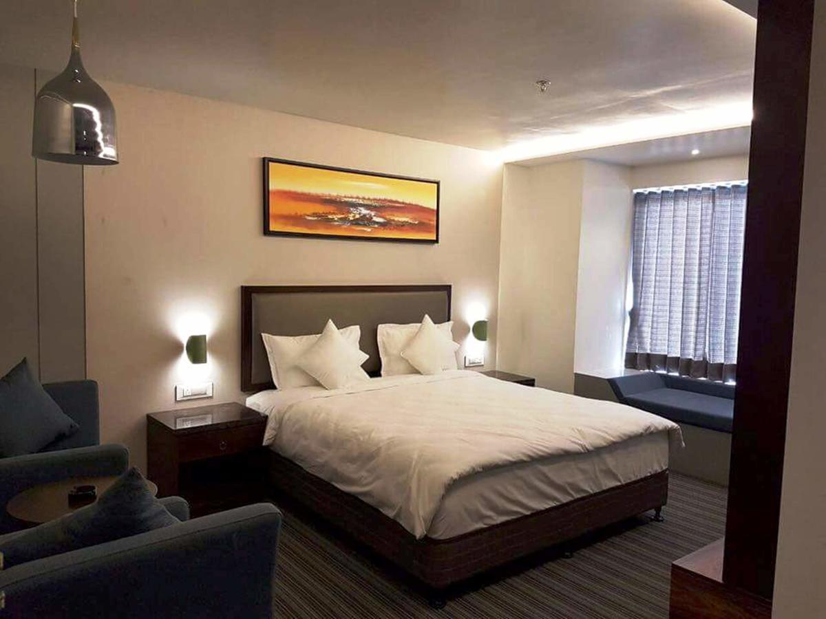 The Panchvati Hotel Rajkot Buitenkant foto