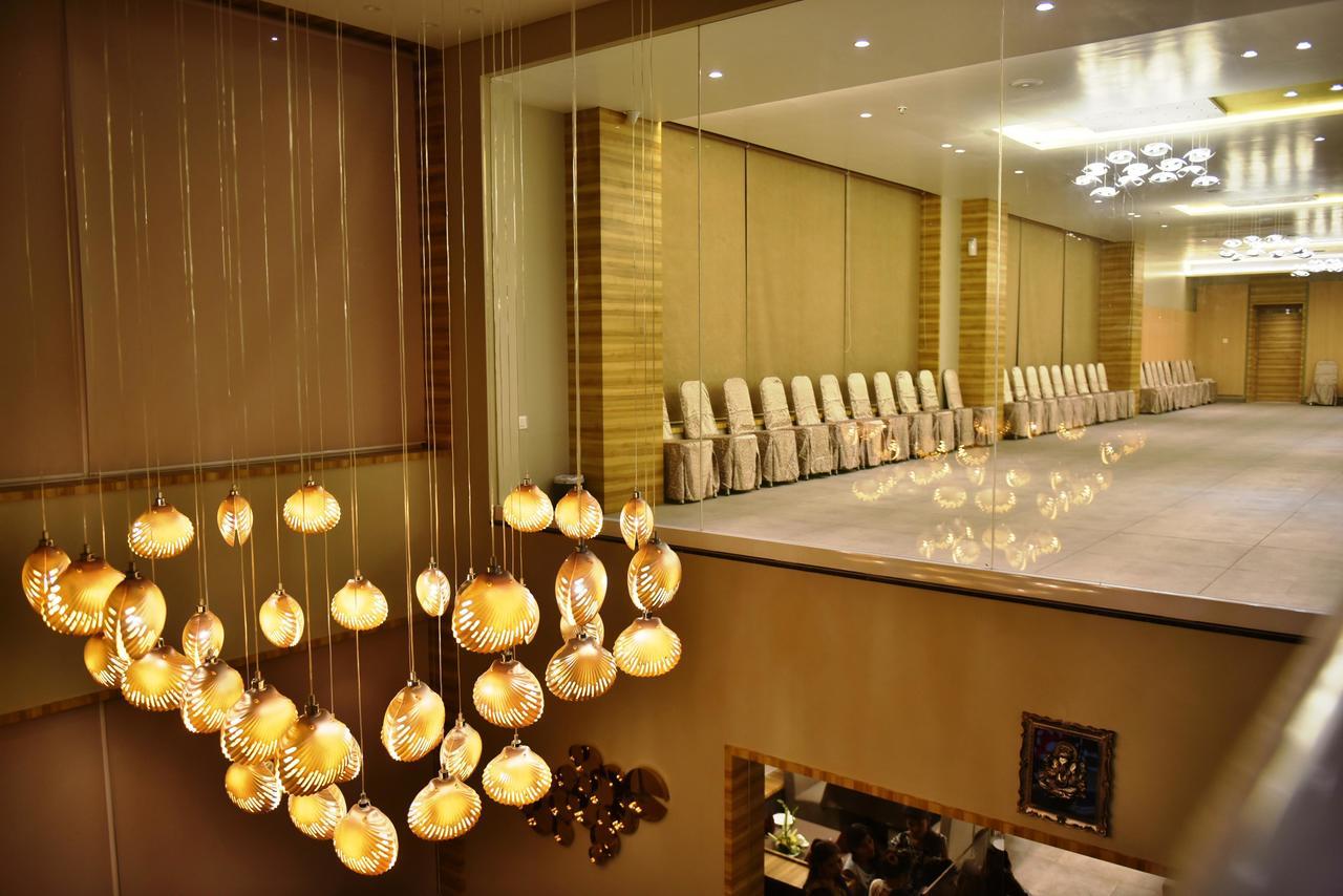 The Panchvati Hotel Rajkot Buitenkant foto